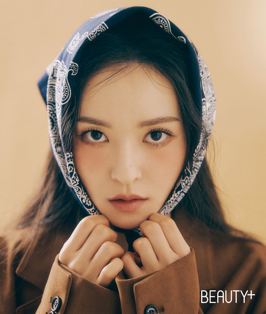 배우 김윤혜의 뷰티쁠 1월 호 화보이미지